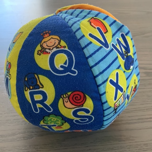 Melissa & Doug ABC's 124's Learning Ball - Picture 3 of 10